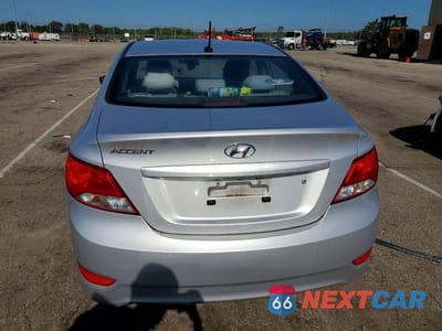 Zdjęcie 6 z 12 samochodu: 2017 HYUNDAI ACCENT SE VIN:KMHCT4AE8HU172816 - miniatura