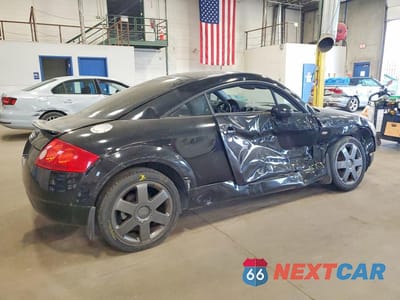 Trzecie zdjęcie samochodu z tyłu: 2000 AUDI TT VIN:TRUTC28N3Y1001624 - miniatura
