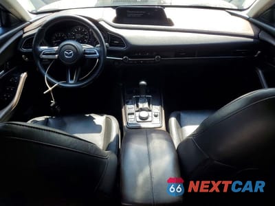 Zdjęcie 8 z 13 samochodu: 2022 MAZDA CX-30 PREMIUM VIN:3MVDMBDLXNM407655 - miniatura