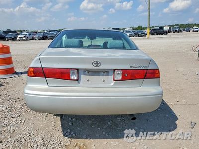 Zdjęcie 6 z 12 samochodu: 2001 TOYOTA CAMRY LE VIN:4T1BG22K41U048122 - miniatura