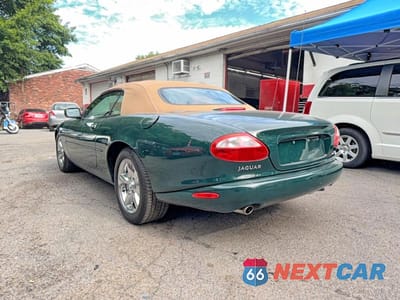 Zdjęcie 13 z 14 samochodu: 1999 JAGUAR XK8 VIN:SAJGX2049XC038524 - miniatura