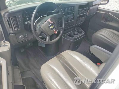 Zdjęcie 8 z 12 samochodu: 2023 CHEVROLET EXPRESS G2500 VIN:1GCWGBFP6P1104521 - miniatura