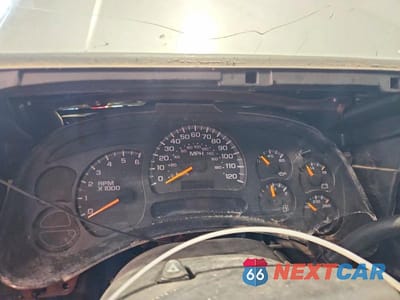 Zdjęcie 9 z 13 samochodu: 2004 GMC YUKON XL K1500 VIN:3GKFK16Z54G251859 - miniatura