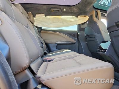 Zdjęcie 11 z 13 samochodu: 2026 LUCID MOTORS GRAVITY GRAND TOURING VIN:7UUG1GHK5TA028918 - miniatura