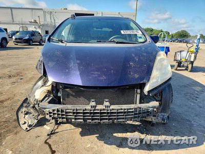 Piąte zdjęcie samochodu w środku: 2010 HONDA FIT SPORT VIN:JHMGE8H41AC014929 - miniatura