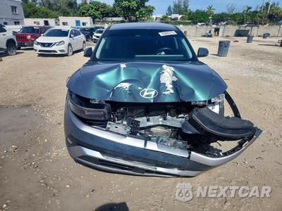 Piąte zdjęcie samochodu w środku: 2025 HYUNDAI IONIQ 5 SE VIN:7YAKM4DA2SY003275 - miniatura