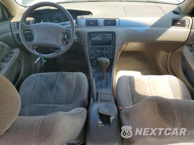 Zdjęcie 8 z 12 samochodu: 1997 TOYOTA CAMRY LE VIN:JT2BG22K5V0009971 - miniatura
