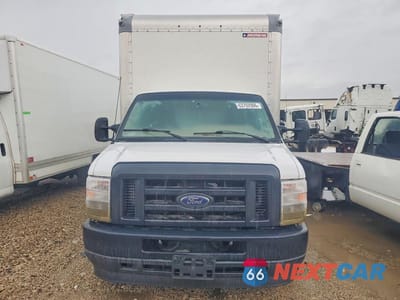 Piąte zdjęcie samochodu w środku: 2023 FORD E450 BOX TRUCK VIN:1FDXE4FN7PDD23227 - miniatura