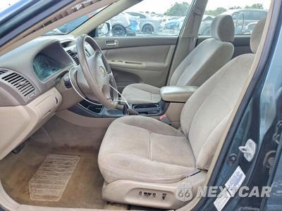 Zdjęcie 7 z 13 samochodu: 2003 TOYOTA CAMRY LE VIN:4T1BE32K93U683626 - miniatura