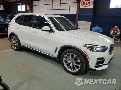 Czwarte zdjęcie samochodu z boku: 2022 BMW X5 XDRIVE45E VIN:5UXTA6C02N9M26931 - miniatura