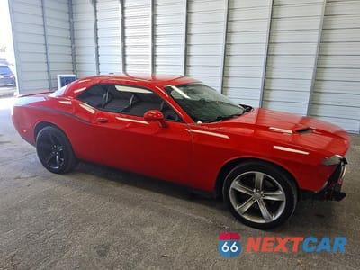 Czwarte zdjęcie samochodu z boku: 2015 DODGE CHALLENGER SXT VIN:2C3CDZAGXFH855511 - miniatura