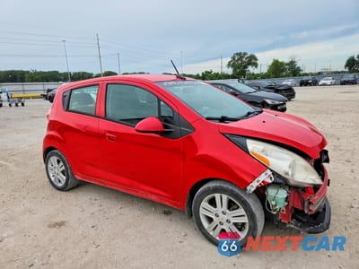 Czwarte zdjęcie samochodu z boku: 2014 CHEVROLET SPARK 1LT VIN:KL8CD6S90EC573883 - miniatura
