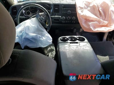Zdjęcie 8 z 13 samochodu: 2008 GMC SIERRA C1500 VIN:2GTEC13J181287811 - miniatura