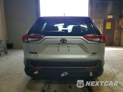 Zdjęcie 6 z 13 samochodu: 2025 TOYOTA RAV4 HYBRID XLE VIN:JTMRWRFV0SJ075002 - miniatura