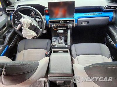 Zdjęcie 8 z 12 samochodu: 2024 TOYOTA TACOMA TRD OFF-ROAD VIN:3TMLB5JN6RM080462 - miniatura
