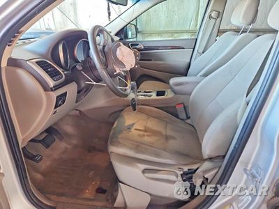Zdjęcie 7 z 13 samochodu: 2012 JEEP CHEEROKEE LAREDO VIN:1C4RJEAGXCC327828 - miniatura
