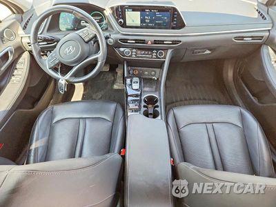 Zdjęcie 8 z 12 samochodu: 2021 HYUNDAI SONATA HYBRID LIMITED VIN:KMHL54JJ6MA024778 - miniatura