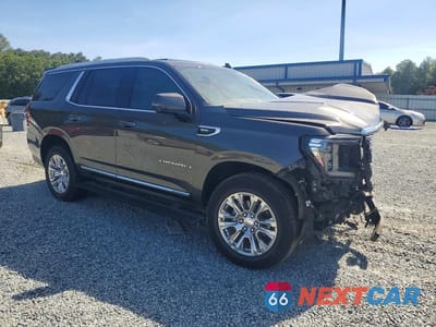 Czwarte zdjęcie samochodu z boku: 2021 GMC YUKON DENALI VIN:1GKS2DKL7MR386990 - miniatura