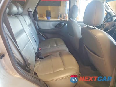 Zdjęcie 11 z 13 samochodu: 2005 FORD ESCAPE XLT VIN:1FMYU93165KA67418 - miniatura