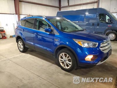 Czwarte zdjęcie samochodu z boku: 2018 FORD ESCAPE SE VIN:1FMCU9GD1JUA28409 - miniatura