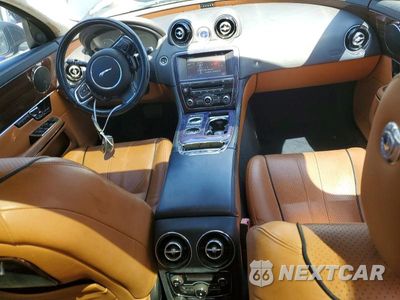 Zdjęcie 8 z 12 samochodu: 2011 JAGUAR XJL VIN:SAJWA2GB8BLV21321 - miniatura