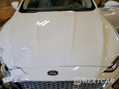 Zdjęcie 11 z 13 samochodu: 2019 FORD FUSION TITANIUM VIN:3FA6P0RU4KR139164 - miniatura