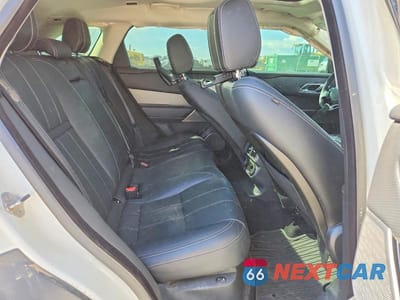 Zdjęcie 11 z 14 samochodu: 2019 LAND ROVER RANGE ROVER VELAR S VIN:SALYB2EX2KA212192 - miniatura