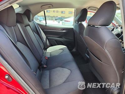 Zdjęcie 10 z 13 samochodu: 2022 TOYOTA CAMRY LE VIN:4T1C11AK2NU642246 - miniatura