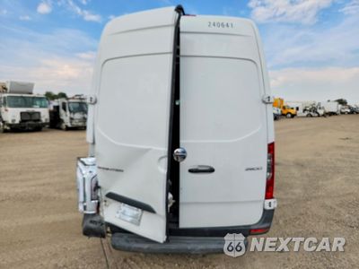 Zdjęcie 6 z 13 samochodu: 2019 FREIGHTLINER SPRINTER 2500/3500 DELIVERY VAN VIN:WDRPF1CD4KP082536 - miniatura