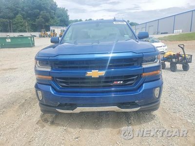 Piąte zdjęcie samochodu w środku: 2017 CHEVROLET SILVERADO K1500 LT VIN:1GCVKREC0HZ250482 - miniatura