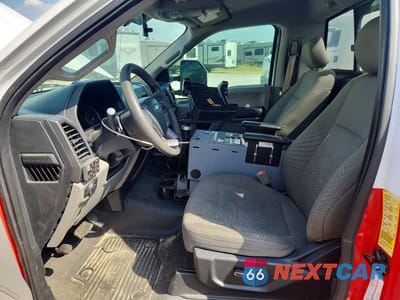 Zdjęcie 7 z 13 samochodu: 2019 FORD F350 SUPER DUTY VIN:1FDRF3GT3KEE57913 - miniatura