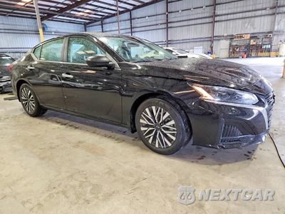 Czwarte zdjęcie samochodu z boku: 2025 NISSAN ALTIMA SV VIN:1N4BL4DV4SN433491 - miniatura