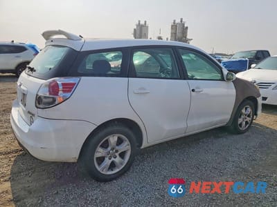 Czwarte zdjęcie samochodu z boku: 2007 TOYOTA MATRIX XR VIN:2T1KR32E17C635513 - miniatura