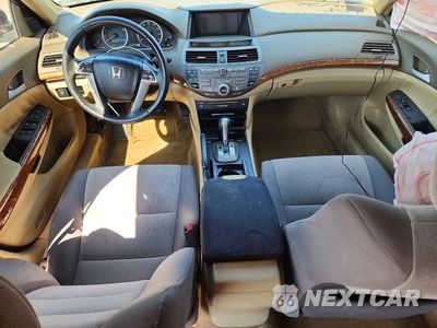 Zdjęcie 8 z 12 samochodu: 2008 HONDA ACCORD EXL VIN:1HGCP26868A008273 - miniatura