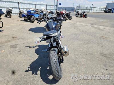 Czwarte zdjęcie samochodu z boku: 2018 BMW G310 R VIN:WB30G1106JR856324 - miniatura