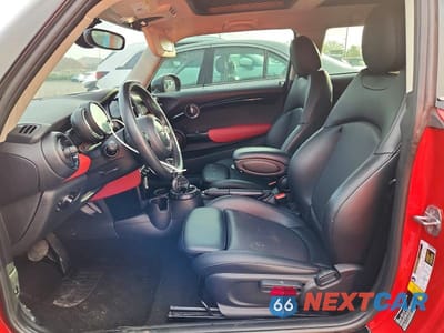 Zdjęcie 7 z 13 samochodu: 2017 MINI COOPER S VIN:WMWXP7C31H2A46381 - miniatura