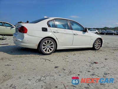 Trzecie zdjęcie samochodu z tyłu: 2011 BMW 328 I VIN:WBAPH7C54BE681905 - miniatura