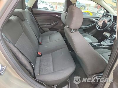 Zdjęcie 10 z 12 samochodu: 2016 FORD FOCUS SE VIN:1FADP3F27GL274639 - miniatura