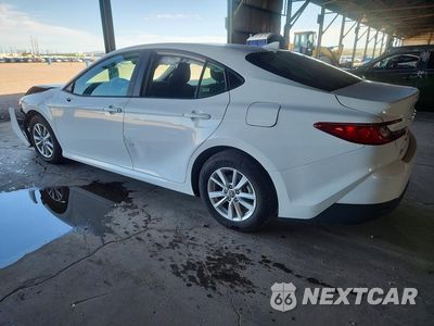 Drugie zdjęcie samochodu z przodu: 2026 TOYOTA CAMRY LE VIN:4T1DAACK0TU252549 - miniatura