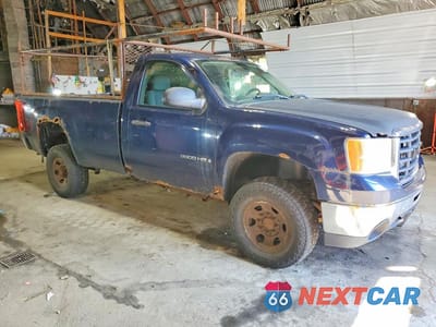Czwarte zdjęcie samochodu z boku: 2009 GMC SIERRA K3500 SLE VIN:1GTHK84K29F126930 - miniatura