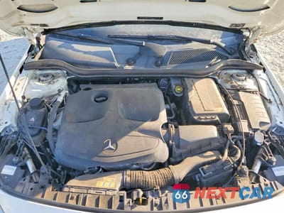 Zdjęcie 11 z 12 samochodu: 2015 MERCEDES-BENZ GLA 250 VIN:WDCTG4EB1FJ164798 - miniatura