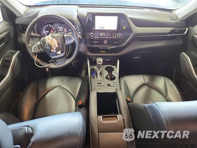 Zdjęcie 8 z 14 samochodu: 2023 TOYOTA HIGHLANDER XLE VIN:5TDKDRBH6PS508145 - miniatura