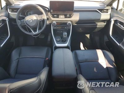 Zdjęcie 8 z 13 samochodu: 2024 TOYOTA RAV4 XSE VIN:2T3E6RFV9RW055289 - miniatura