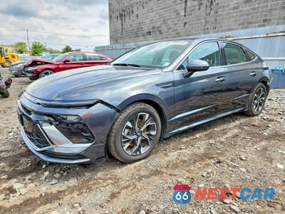 2025 HYUNDAI SONATA SEL KMHL64JA8SA432273 - główne zdjęcie licytacji z USA - miniatura