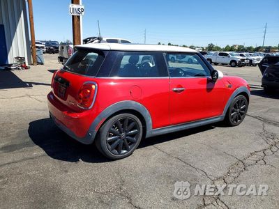 Trzecie zdjęcie samochodu z tyłu: 2019 MINI COOPER VIN:WMWXP5C51K2L01153 - miniatura
