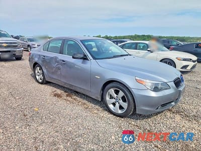 Piąte zdjęcie samochodu w środku: 2007 BMW 525 XI VIN:WBANF33537CS41702 - miniatura