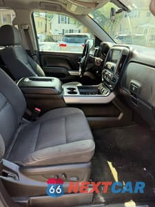 Zdjęcie 6 z 10 samochodu: 2017 CHEVROLET SILVERADO K1500 LT VIN:1GCVKREC8HZ243781 - miniatura