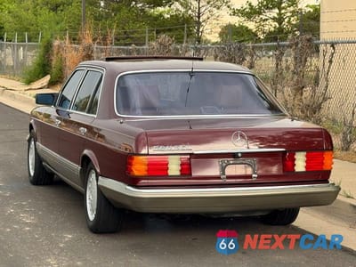 Trzecie zdjęcie samochodu z tyłu: 1986 MERCEDES-BENZ 560 560SEL VIN:WDBCA3902GA206649 - miniatura