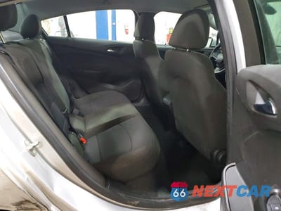 Zdjęcie 10 z 12 samochodu: 2019 CHEVROLET CRUZE LS VIN:1G1BC5SM3K7148837 - miniatura