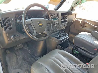 Zdjęcie 8 z 13 samochodu: 2022 CHEVROLET EXPRESS G3500 DELIVERY VAN VIN:1GCZGHFP4N1178999 - miniatura